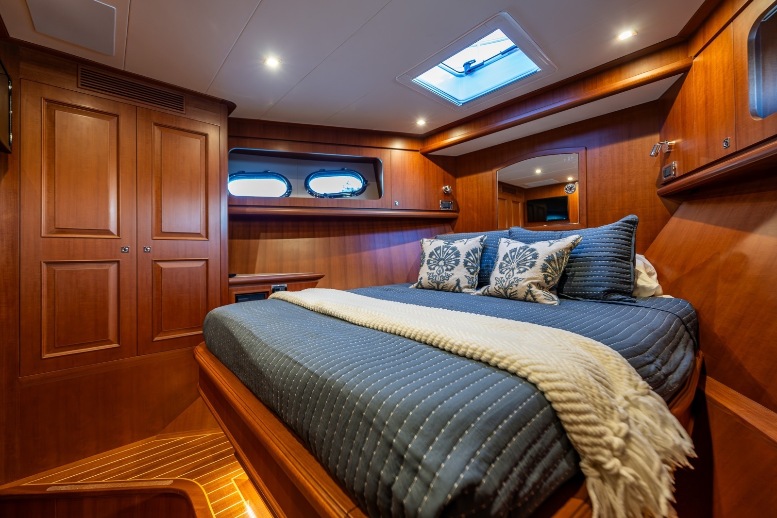 Oasis 55ft Northwest Yacht For Sale