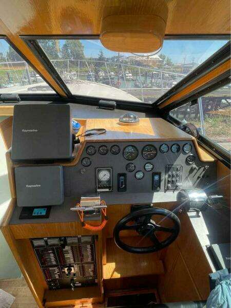44ft Tollycraft Yacht For Sale