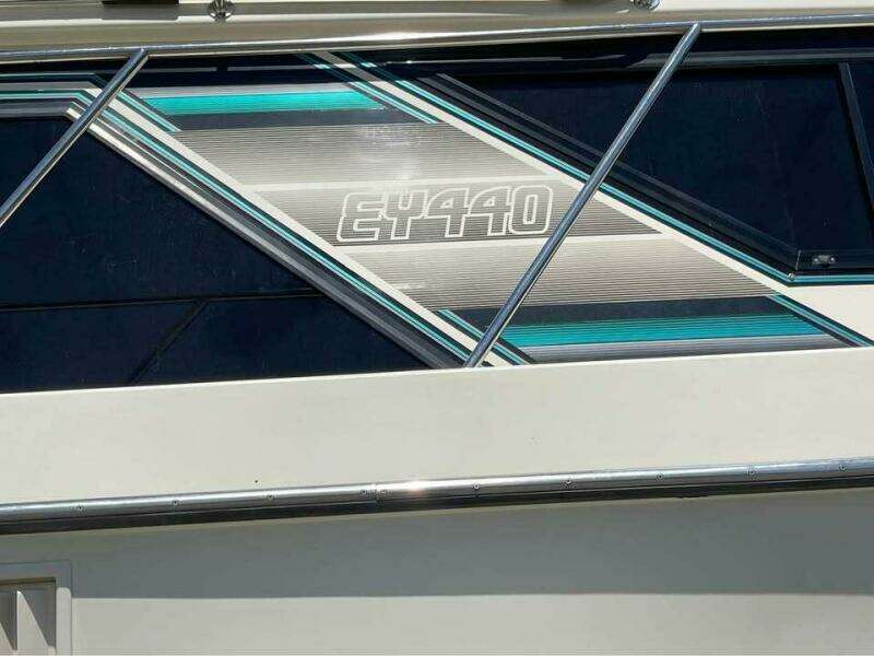 44ft Tollycraft Yacht For Sale