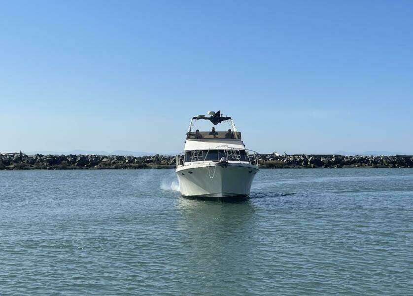 44ft Tollycraft Yacht For Sale