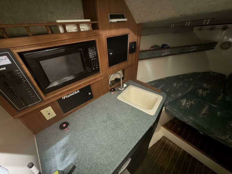 28ft Carolina Classic Yacht For Sale