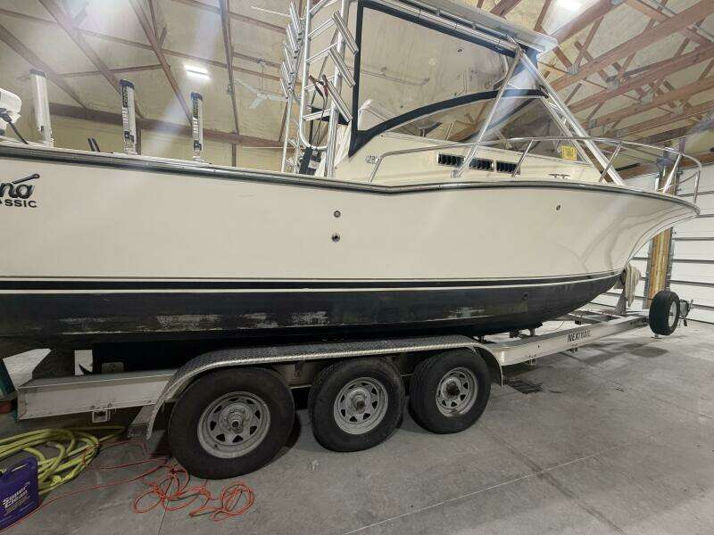 28ft Carolina Classic Yacht For Sale