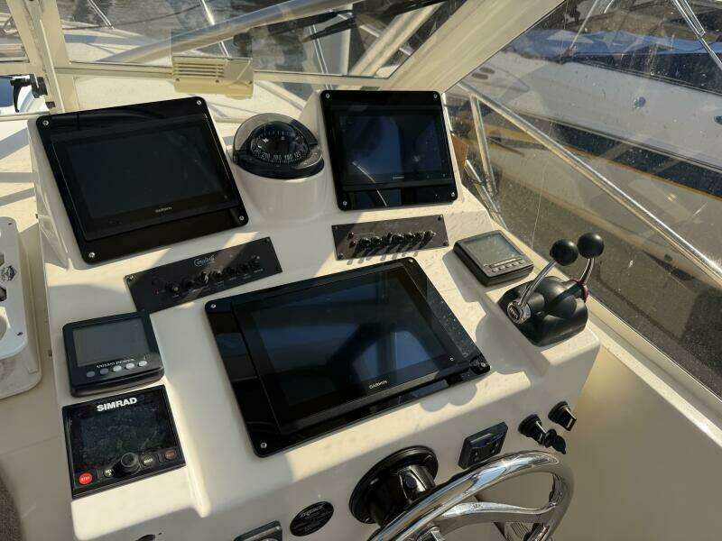 28ft Carolina Classic Yacht For Sale