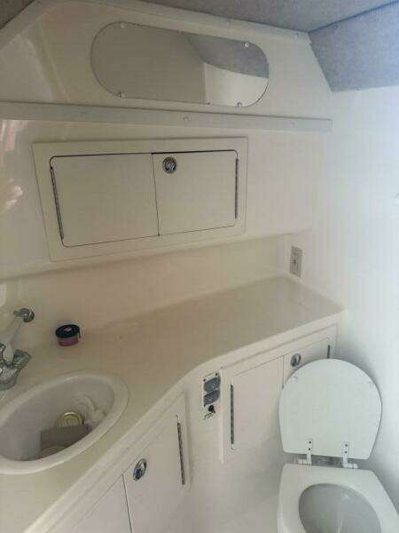 28ft Carolina Classic Yacht For Sale