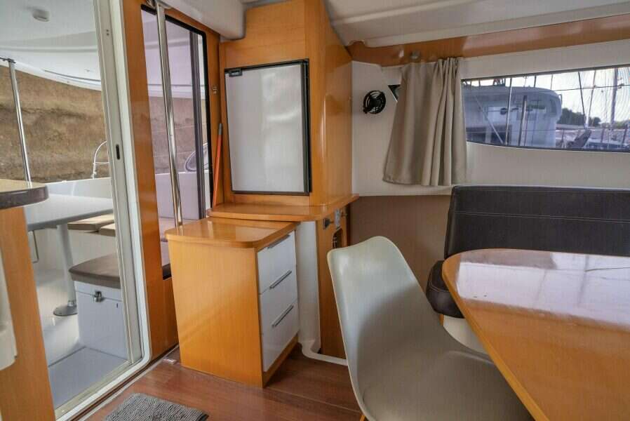 2009-fountaine-pajot-orana-44-sail-9895324-20250804094302981-13.jpg