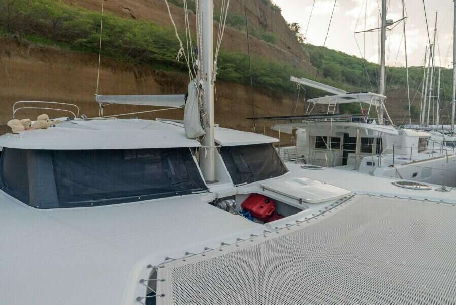 2009-fountaine-pajot-orana-44-sail-9895324-20250804094302895-3.jpg