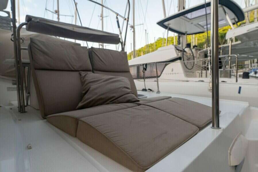 2009-fountaine-pajot-orana-44-sail-9895324-20250804094302938-8.jpg