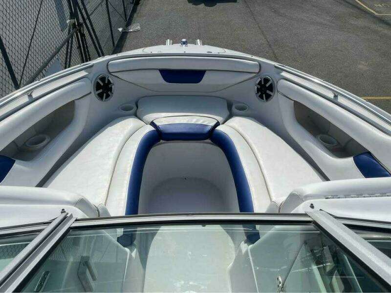 24ft Four Winns Yacht For Sale