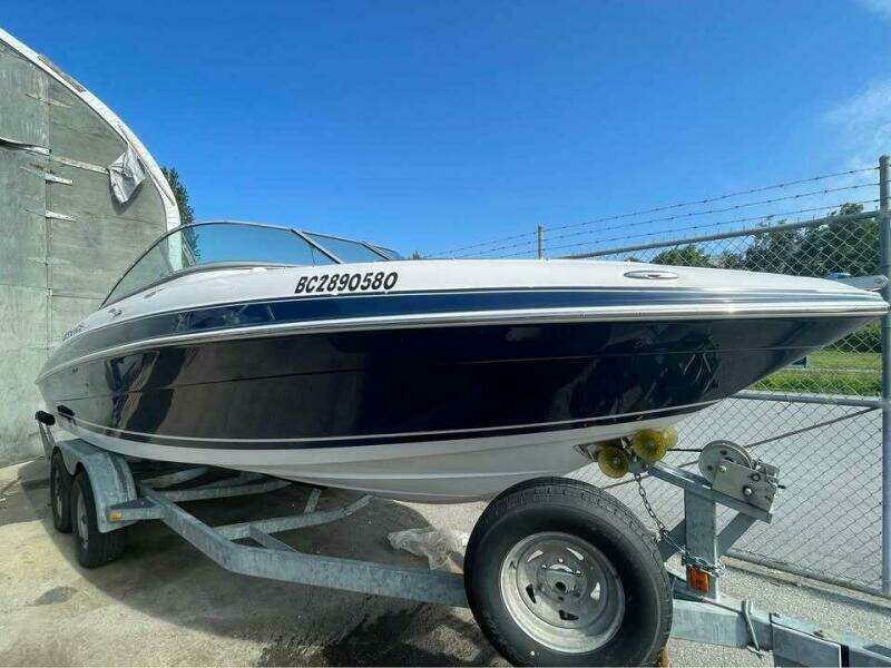 24ft Four Winns Yacht For Sale