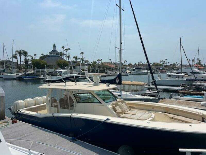 Scout 420LXF 42ft Scout Yacht For Sale