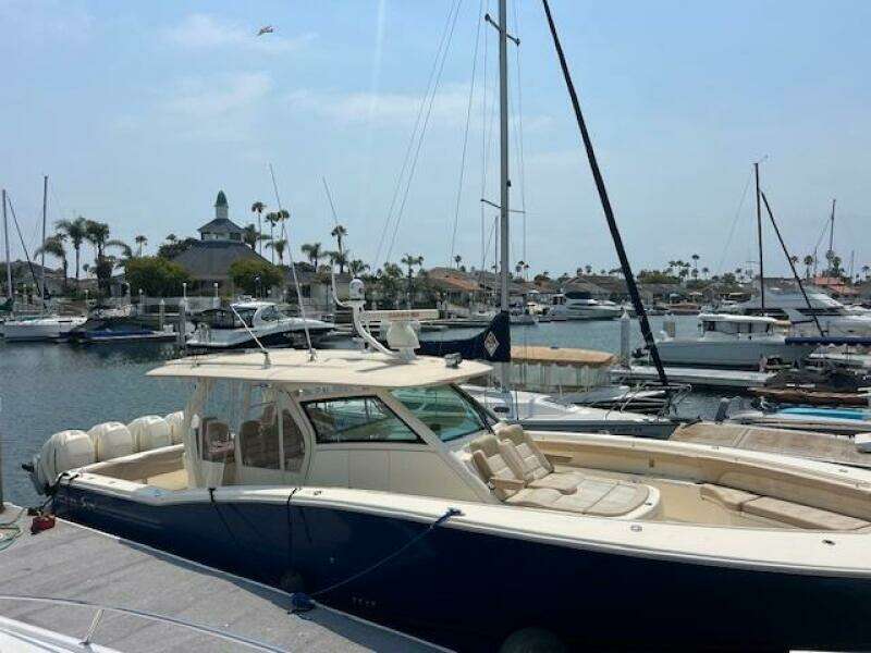 Scout 420LXF 42ft Scout Yacht For Sale