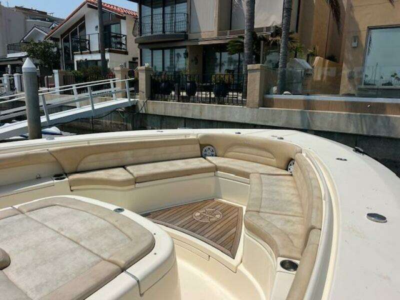 Scout 420LXF 42ft Scout Yacht For Sale