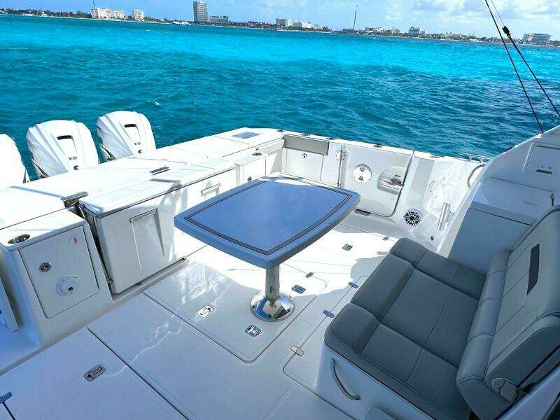44ft Pursuit Yacht For Sale