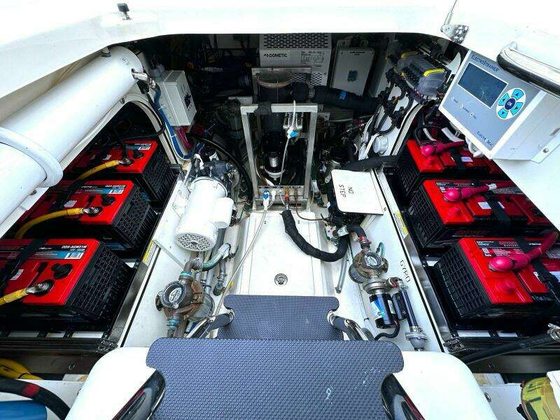 44ft Pursuit Yacht For Sale