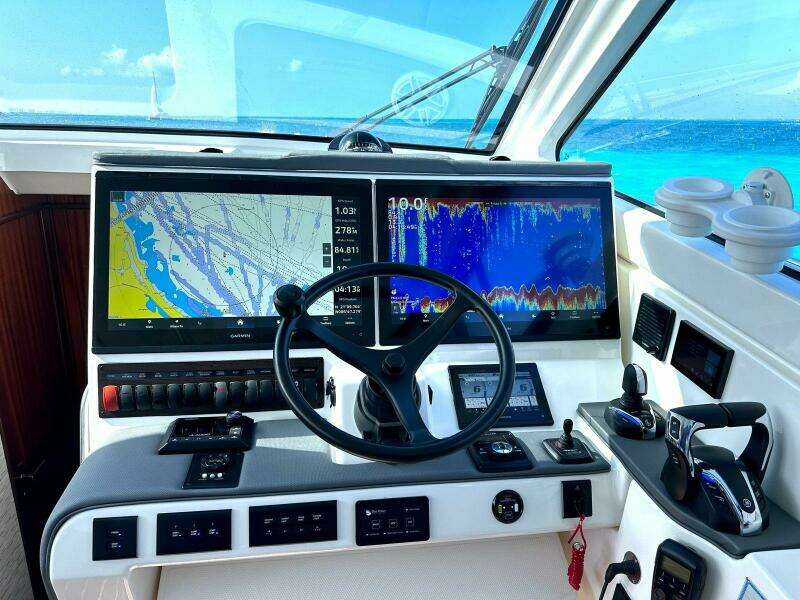 44ft Pursuit Yacht For Sale