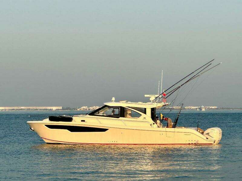 44ft Pursuit Yacht For Sale