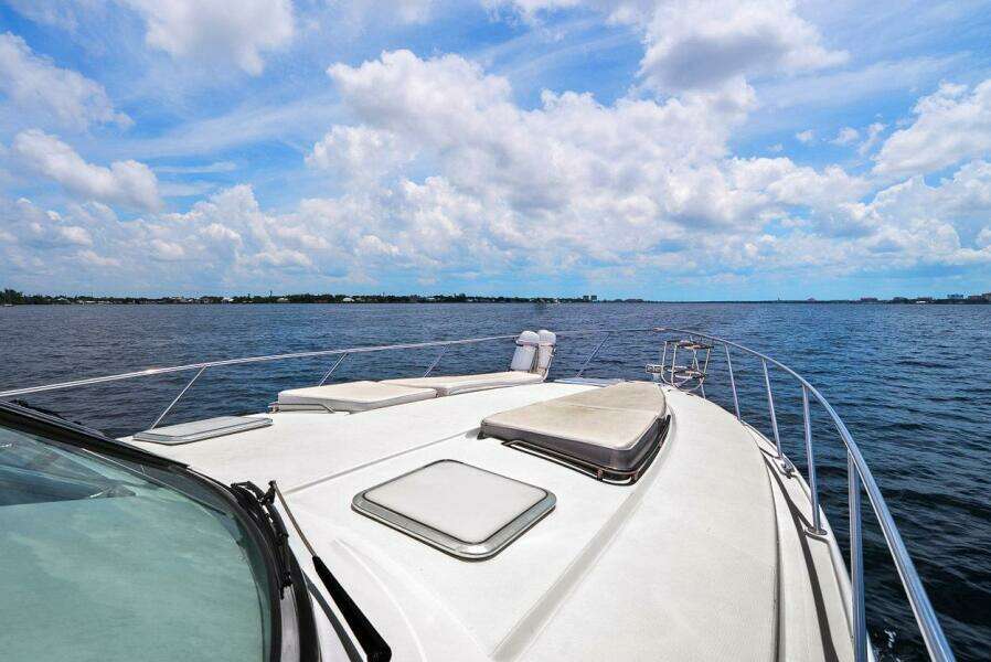 Pura Vida 40ft Formula Yacht For Sale