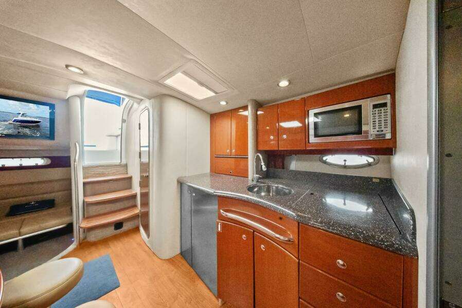 Pura Vida 40ft Formula Yacht For Sale