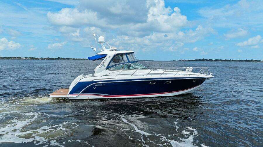 Pura Vida 40ft Formula Yacht For Sale