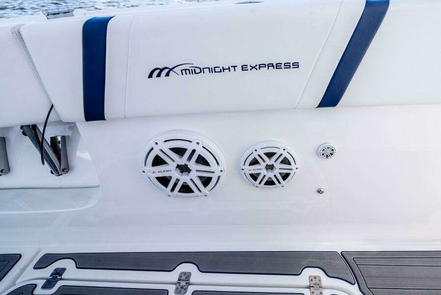 34ft Midnight Express Yacht For Sale
