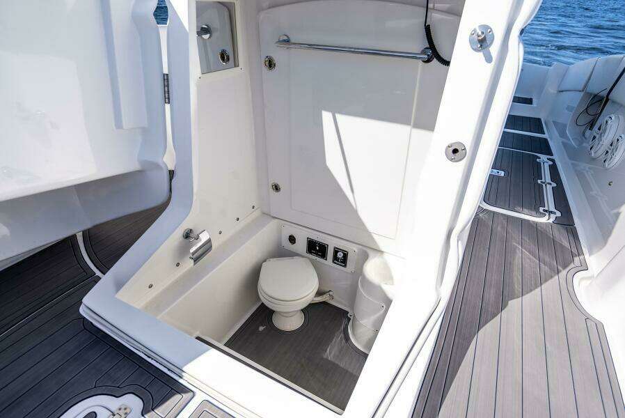34ft Midnight Express Yacht For Sale