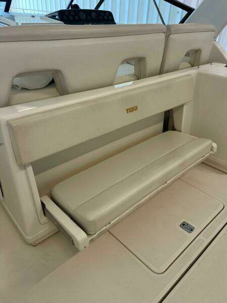 35ft Tiara Yachts Yacht For Sale