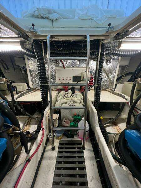 35ft Tiara Yachts Yacht For Sale