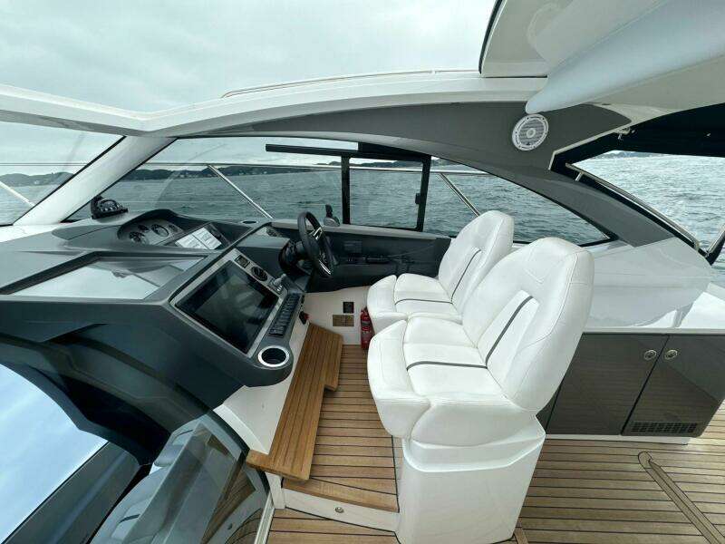 40ft Princess Yacht For Sale