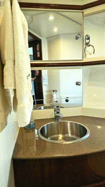 42ft Carver Yacht For Sale
