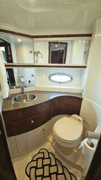42ft Carver Yacht For Sale