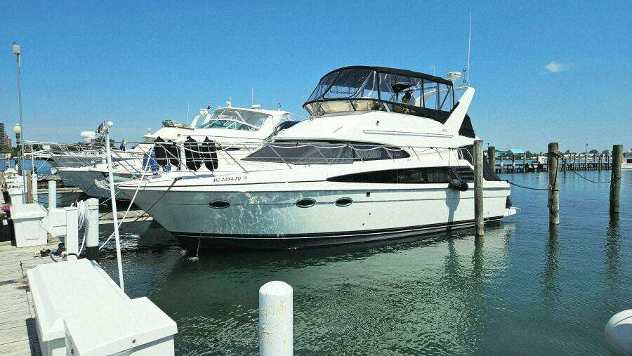 42ft Carver Yacht For Sale