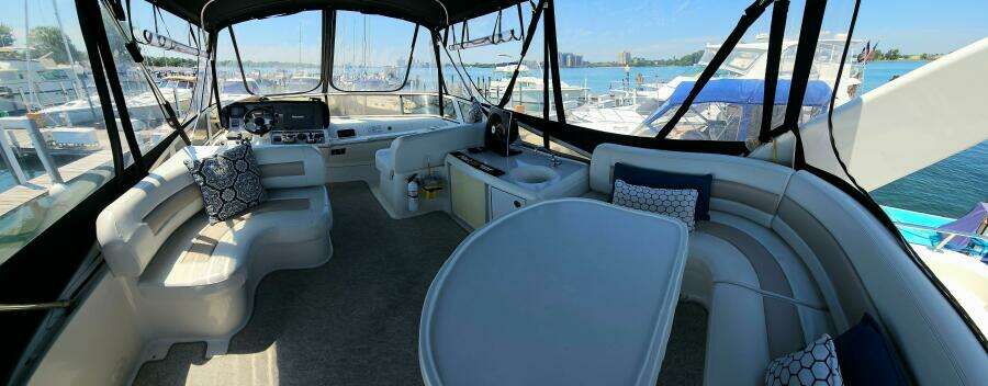 42ft Carver Yacht For Sale