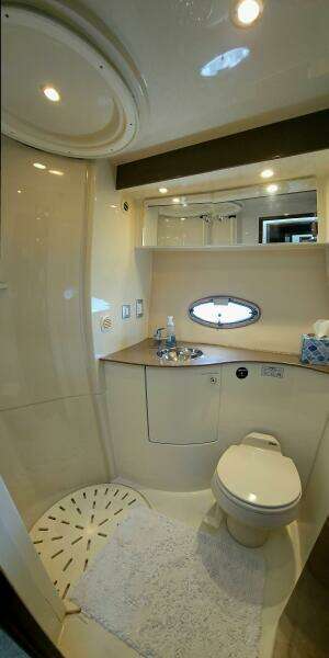 42ft Carver Yacht For Sale
