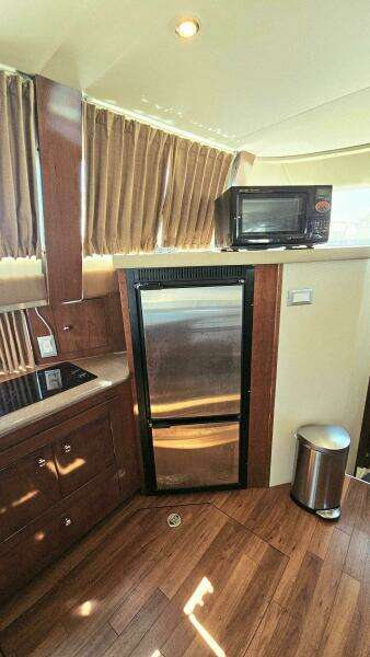 42ft Carver Yacht For Sale