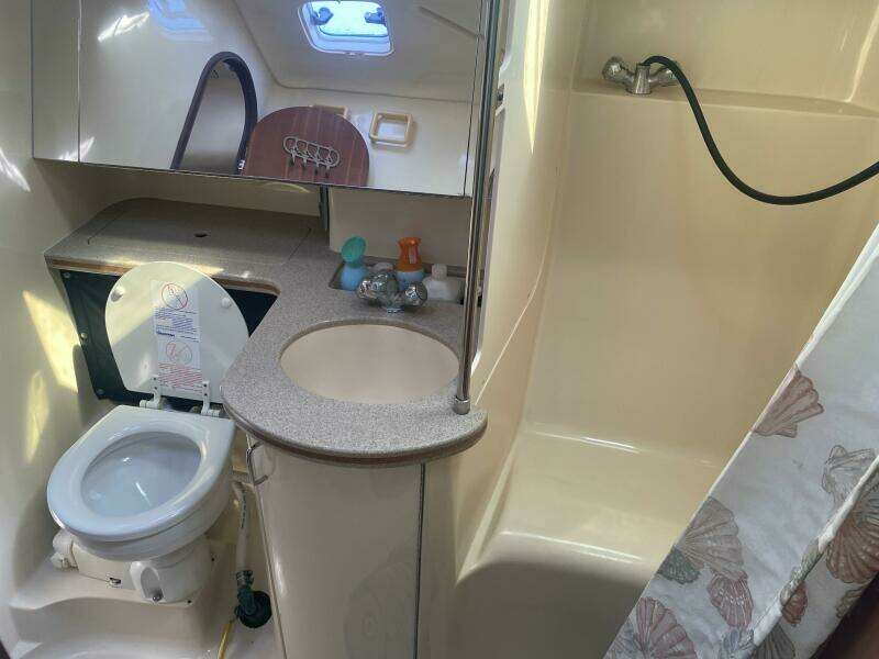 37ft Hunter Yacht For Sale