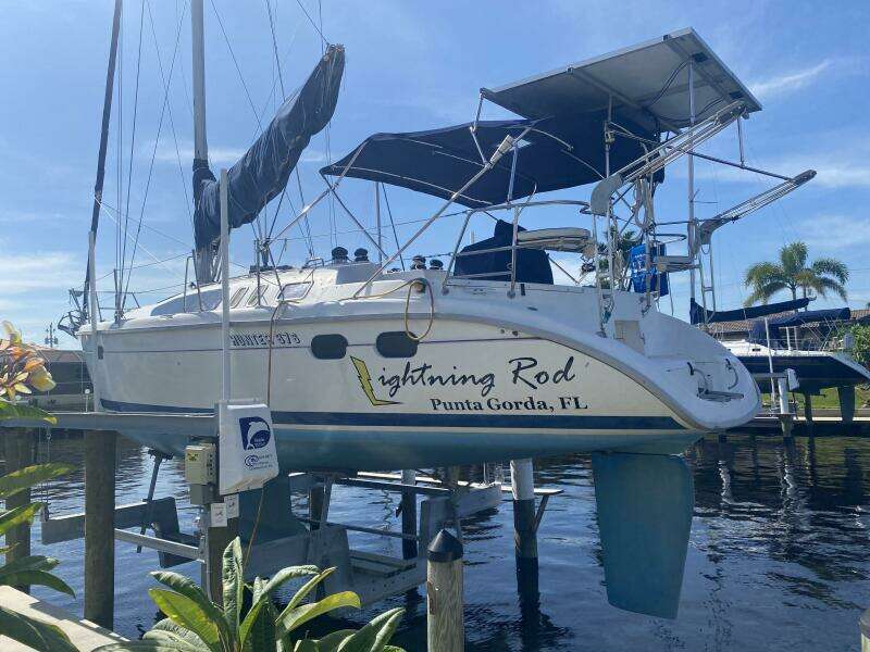 37ft Hunter Yacht For Sale