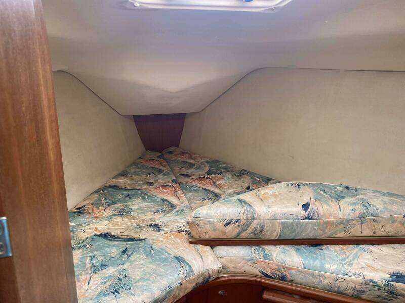 37ft Hunter Yacht For Sale