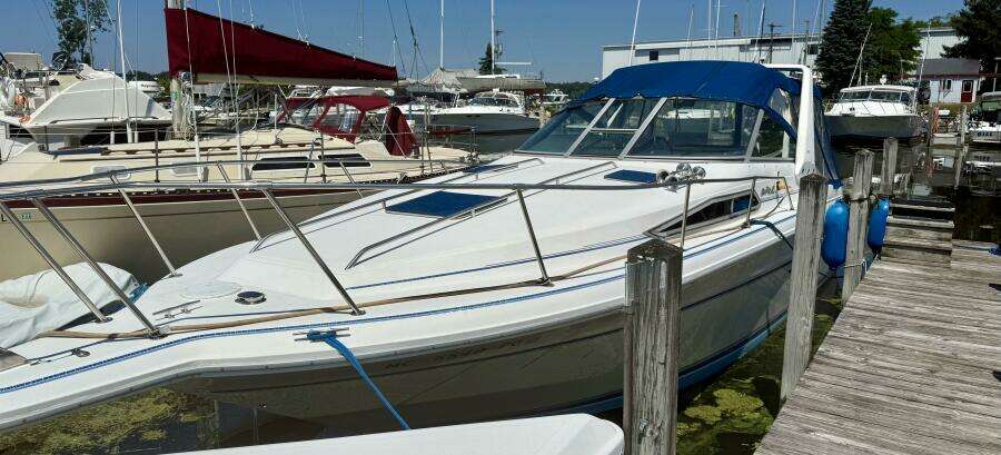 29ft Sea Ray Yacht For Sale