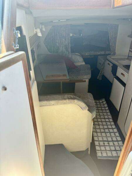 29ft Sea Ray Yacht For Sale