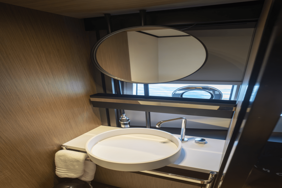73ft Ferretti Yacht For Sale