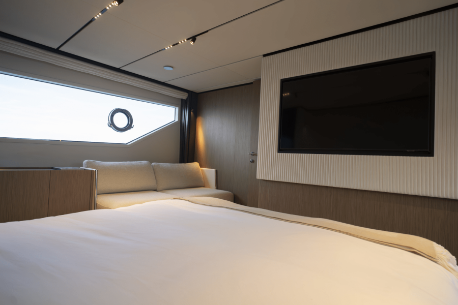 73ft Ferretti Yacht For Sale