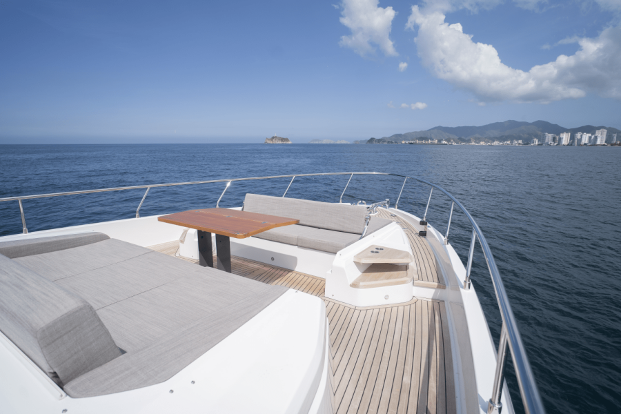 73ft Ferretti Yacht For Sale