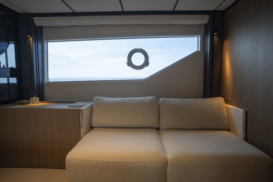 73ft Ferretti Yacht For Sale
