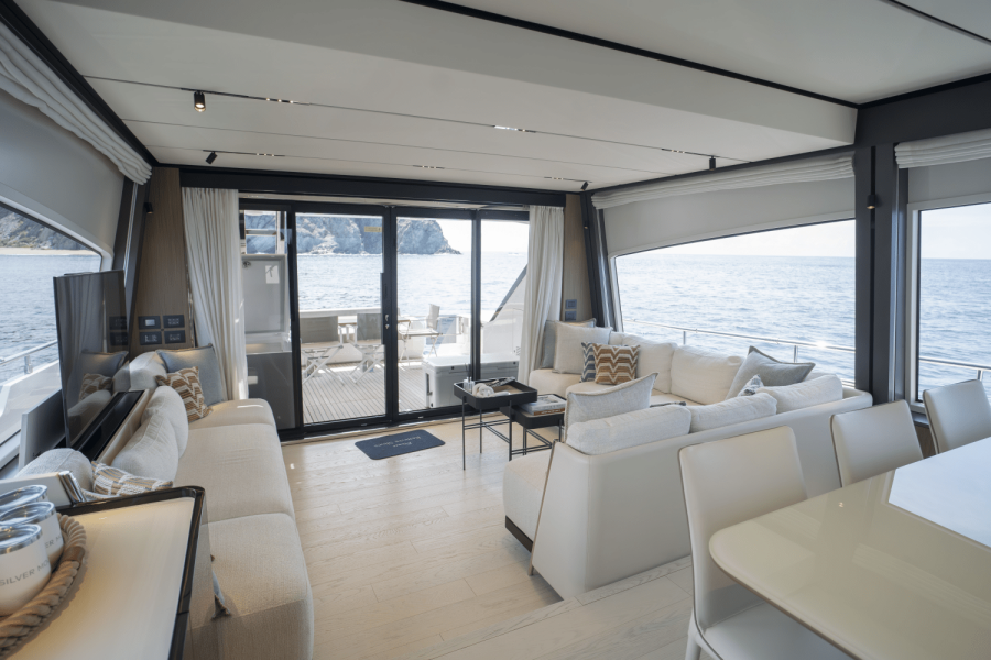 73ft Ferretti Yacht For Sale