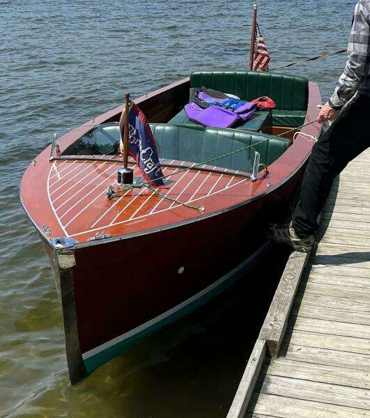 18ft Chris Craft Yacht For Sale
