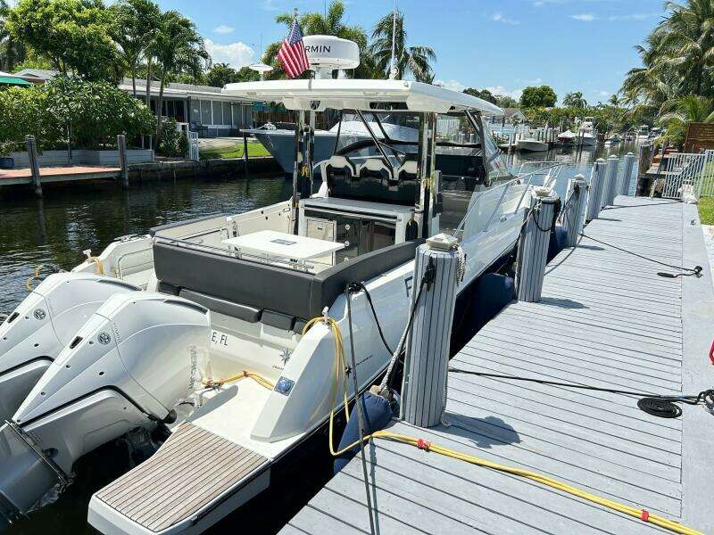 Rosie 3 35ft Jeanneau Yacht For Sale