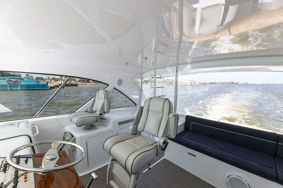 2018 Hatteras GT45X Flybridge