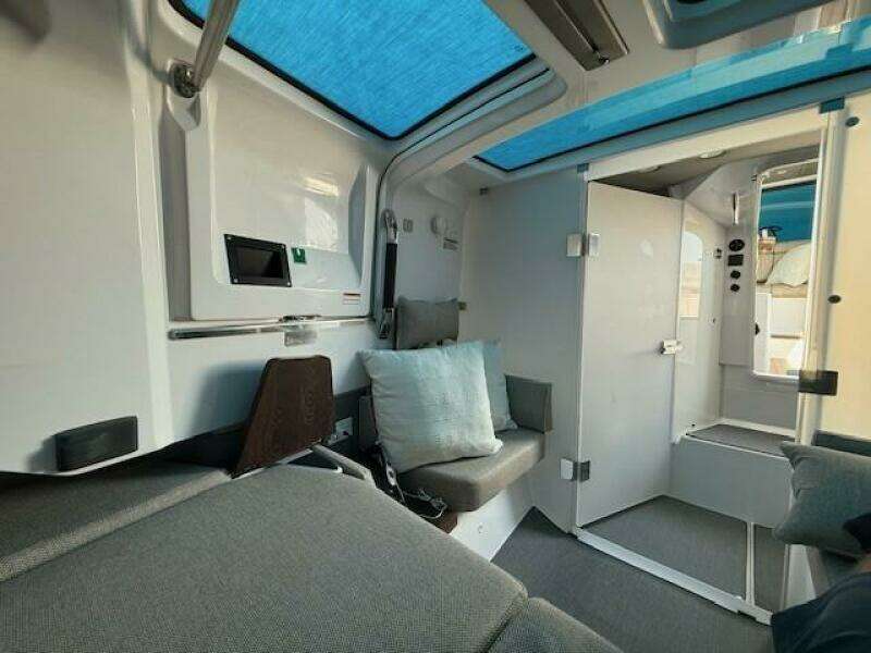 37ft Axopar Yacht For Sale
