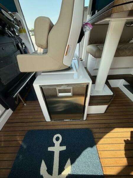 37ft Axopar Yacht For Sale