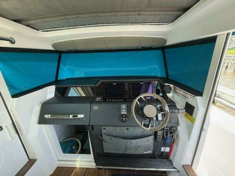 37ft Axopar Yacht For Sale
